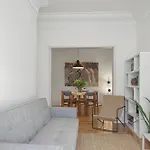 Flattered To Be In Appartement *