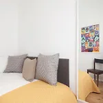 Flattered To Be In Appartement