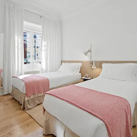 Flattered To Be In Apartmán Lisboa