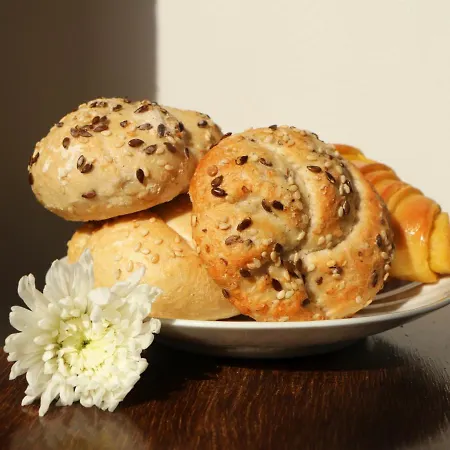 Flattered To Be In * Lissabon