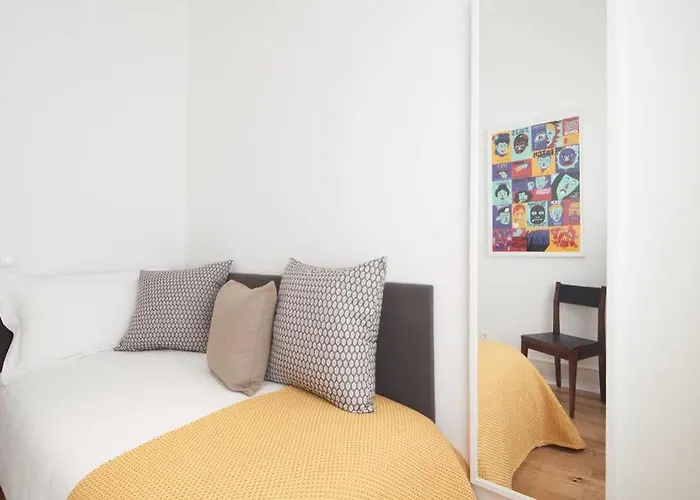 Flattered To Be In شقة